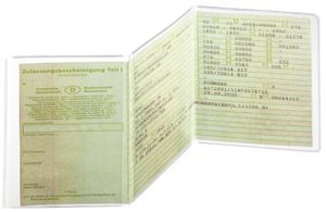 DURABLE Ausweishülle / Fahrzeugschein aus PP dreiteilig transparent