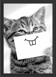 Lustige Katze mit Lächeln auf Papier, Monochrome im Schattenfugen Bilderrahmen / Format: 55x40 im Schattenfugen-Bilderrahmen / Kunstdruck auf hochwertigem Galeriekarton / hochwertige Leinwandbild Alternative