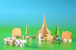 Miniaturní dekorace hračka vesnice Seiffen výška 2,6cm NOVINKA