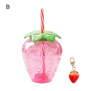 Wasserflasche Cartoon Food Grade PP breite Anwendung Strawberry Straw Cup für Zuhause-B