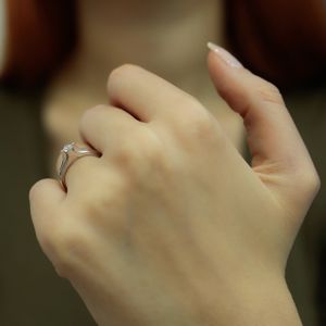 0,21 Carat Solitär Diamantring Antragsring 14 Karat Weißgold