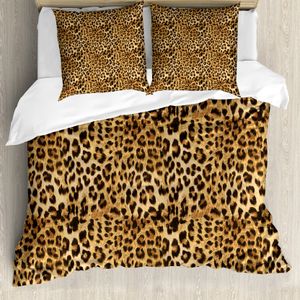 ABAKUHAUS Braun Bettbezug, Leopard-Druck, Milbensicher Allergiker geeignet mit Kissenbezügen, 200 cm x 200 cm - 80 x 80 cm, Braun