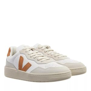 Veja V-90 Extra White/Umber