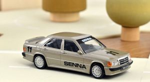 Norev 351196 Mercedes Benz 190E 2.3-16 beige metallic "Senna" 1984 - Jet car Maßstab 1:43 Modellauto