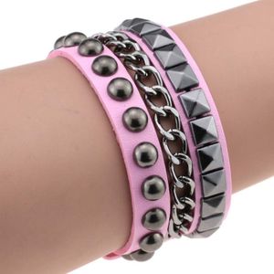 Mehrschichtiges Punk-Rock-Nieten-Armband für Damen, mit Nieten besetztes Kunstleder-Metallkettenarmband-Rosa