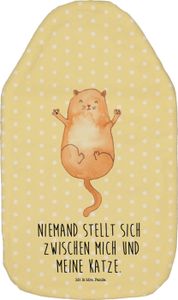 Mr. & Mrs. Panda Wärmflasche Katze Umarmen - Gelb Pastell - Geschenk, Wärmflasche mit Bezug, zauberhaft, beste Freunde, Kleine Wärmflasche, Kater, Kinderwärmflasche, Miau