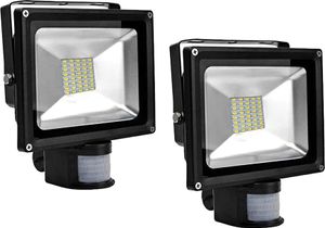 Greenmigo 2X 30W SMD Fluter mit Bewegungsmelder LED Strahler Warmweiß warmweiss Licht IP65 Wasserdicht LED Lampe Wandleuchter Flulicht Flutbeleuchtung LED Gartenlampe Außenstahler