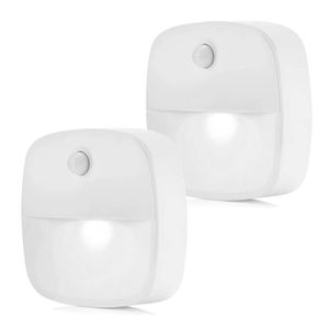 2 Stück LED Nachtlicht Steckdose 2 Lichtmodi mit Bewegungsmelder und Dämmerungssensor für Treppe, Schlafzimmer, Flur - Kaltweiß