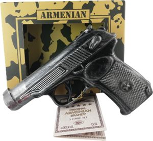 Armenischer Brandy Pistole Geschenkset 0,1L 5 Jahre Reifezeit Ararat Tal Armenischer Brandy Pistole Geschenkset 0,1L 5 Jahre Reifezeit Ararat Tal