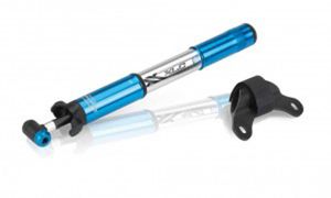 XLC PolyurethanM02 Minipumpe MTB 7 bar 220mm Alu Dualkopf, silber/blau