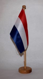 Tischflagge Niederlande 25x15 cm mit Holzständer