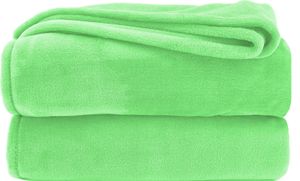 heimtexland ® Kuscheldecke SUPER SOFT Flanell Wohndecke XL Sofadecke Überwurf Uni Typ380 Hellgrün 200 x 150 cm