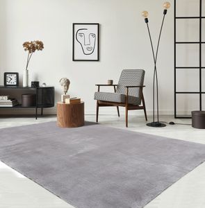 the carpet Relax Moderner Flauschiger Kurzflor Teppich, Anti-Rutsch Unterseite, Waschbar bis 30 Grad, Super Soft, Felloptik