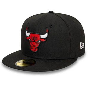 Kšiltovka New Era 59Fifty NBA Essential Chicago Bulls Black Red cap - 7