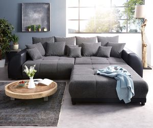 DELIFE Big-Sofa Violetta 310x135 cm Schwarz mit Hocker