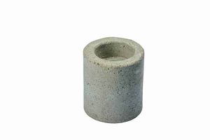 Kerzenleuchter aus Beton für Stabkerzen bis Ø 25 mm und Teelichter (Höhe 60 mm)