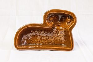 KERAZO Keramik Osterlamm Motivbackform Oster Lamm 27x17x7,5cm Kuchen Backform auslaufsicher, gleichmäßige Bräunung
