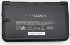 Kapesní herní konzole Nintendo 3DS XL - stav: dobrý černý