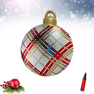 Aufblasbarer, dekorierter Weihnachtsball für den Außenbereich, 24 Zoll aufblasbarer Weihnachtsball mit Pumpe, riesige Weihnachtskugeln, aufblasbar aus PVC