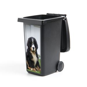 MuchoWow® Nálepka na odpadkový kôš - Super roztomilé šteňa bernského salašníckeho psa - 98x44x0.1cm