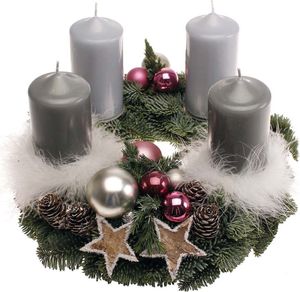 Adventskranz Nobilistanne Ø 30 cm inkl. Stumpenkerzen Ø 6 cm H 12 cm silbergrau