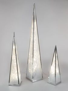 formano Pyramide aus Metall mit Sternfolie, drehend, LED beleuchtet, 60 cm