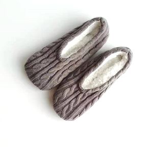 1 Paar dicke und warme Damen-Slipper-Socken mit rutschfesten Greifern – Haussocken,(Ruß)