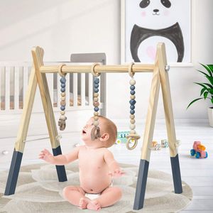 GOPLUS Baby Gym Spieltrapez, Baby Fitnesstrainer aus Holz, mit Spielzeug, Spiel- & Greiftrainer, für Kinder über 3 Monate