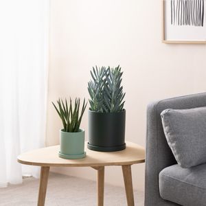 Navaris Keramik Blumentopf Set S + L - Übertopf mit Untersetzer Set - 2er Set Blumentöpfe in S & L - Keramik Topf Set groß und klein - grün