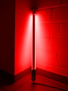 9624 LED Leuchtstab 18 W 123 cm IP-20 Blendschutz Rot