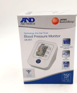 A&D Medical UA-611, Horní rameno, Automatický, Bílá, LCD, 22 - 32 cm, AAA