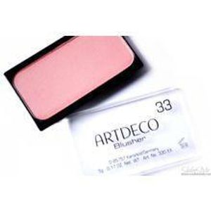 Rum na lícne Artdeco Blusher 48 Carmine Red - jemný magnétizmus na vašich líčkach. Minerálna formula, 5g.