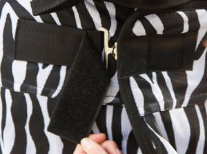 Lietajúci koberec zebra vrátane nákrčníka, 145 cm