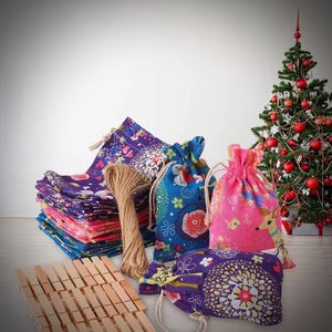 Adventskalender zum befüllen Weihnachten Kalender befüllbar,24 Taschen Stoff Weihnachtskalender zum Aufhängen Weihnachtlichen Ornamente