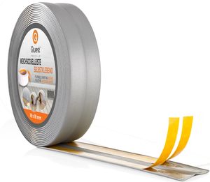 QUEST Mäkká samolepiaca lišta, obloženie stien v kuchyni a kúpeľni, tesniaca páska z PVC, flexibilná uhlová lišta, strieborná, 18x18mm, 5m