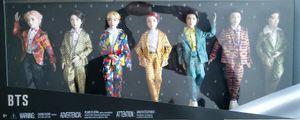 Mattel GMY42 - BTS - Bangtan Boys - Idol Puppen 30cm , Geschenkset, 7-er Pack