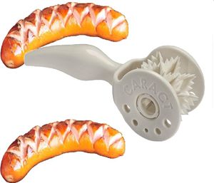 WEISS CARACT, originelles Grillzubehör zum einschneiden für Grill- und Bratwürste