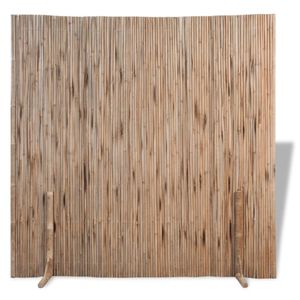 Der Bambuszaun kann in jede beliebige Form von 180 x 170 cm für Gartenbalkontrennwände im Innen- und Außenbereich gebracht werden