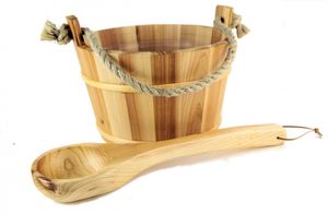 Kela Sauna-Kübel Ø21cm mit Holzkelle aus hochwertigem  Echtholz Fichte