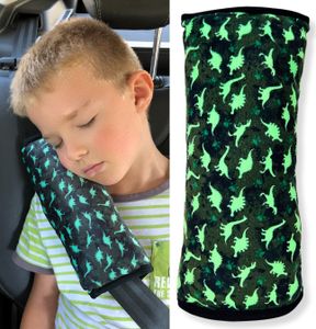 HECKBO Dino Auto Schlafkissen für Kinder - maschinenwaschbar – kuschelweich - hochwertiges Auto Gurtkissen, Gurtschoner, Gurtkissen, Gurtschutz, Auto Kissen, Reisekissen, Urlaub, für Jungen Jungs - 30cm x 12cm