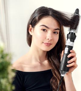 Navaris Warmluftbürste mit 4 Aufsätzen - Stylingdüse Thermobürste Rundbürste mit einziehbaren Borstenreihen Paddle Brush - Keramik Locken Bürste