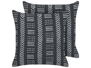 BELIANI Dekokissen 2er Set Schwarz Baumwolle 45 x 45 cm Bezug mit Füllung Reißverschluss Geometrisches Muster Boho Modern Wohnzimmer Schlafzimmer Deko