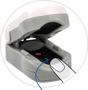 Prstový pulzný oxymeter AEROcheck® pre dospelých a deti