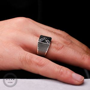Herrenring aus 925er Silber. Herrenschmuck Stein gestempelt mit Silberstempel 925 Alle Größen sind vorhanden