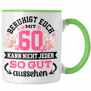 Trendation - 60. Geburtstag Frauen Tasse Geschenk Geschenkidee 60er Geburtstag Spruch Perfektion Mama Mutter Lustiger Spruch Witzig (Grün)
