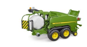 John Deere Rundballen-Presswickelkombi.