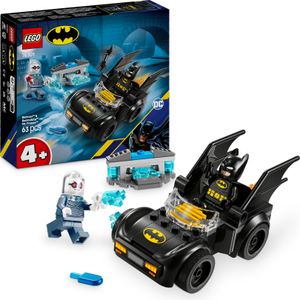 LEGO DC Batman: Batman & Batmobil vs. Mr. Freeze - Superhelden Auto Spielzeug mit 2 Minifiguren - Eisshooter mit Elementen zum Abfeuern - Geschenk für Jungen und Mädchen ab 4 Jahren 76301
