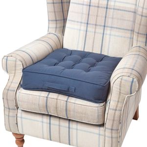 HOMESCAPES Pohodlný polštář na křeslo s bavlněným potahem - Sedací polštář tmavě modrý, 50 x 50 cm