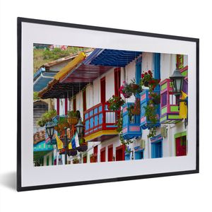 MuchoWow® Gerahmtes Poster Bunte Balkone in Kolumbien 40x30 cm - Poster mit Schwarzem Bilderrahmen Wandposter Rahmen Foto Bilder - Bilderrahmen - Poster im Rahmen