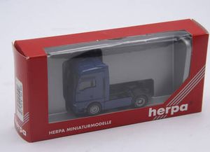 Herpa Miniaturmodelle 146265 - MAN TGA XXL Zugmaschine, 2a Blau 1:87